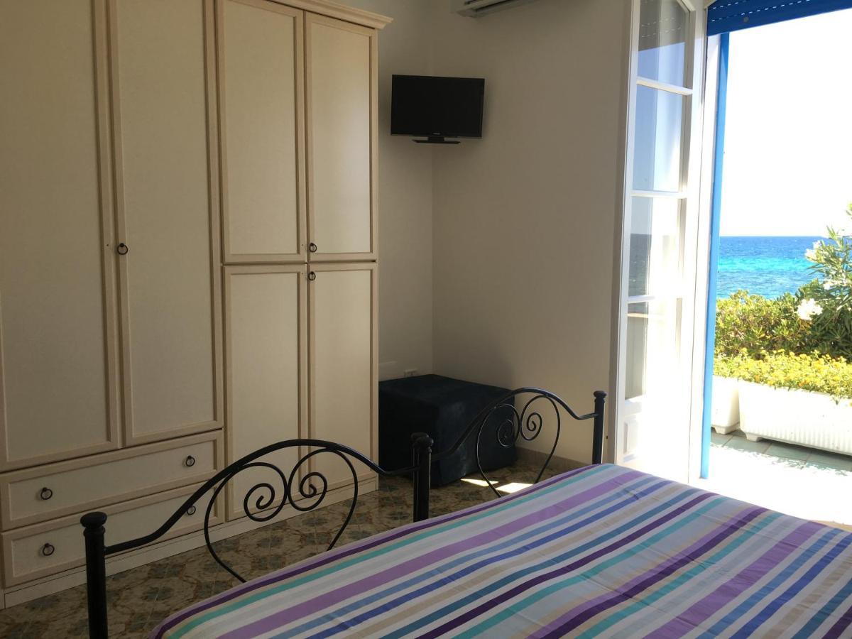فيلا Casa Direttamente Sul Mare مارينا دي مانكافيسا المظهر الخارجي الصورة